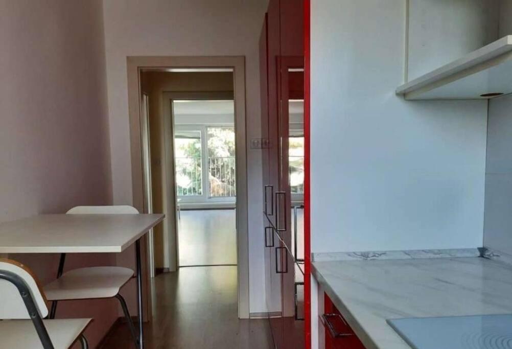 Modern And Light 2-Room Apartment Wien Exteriör bild